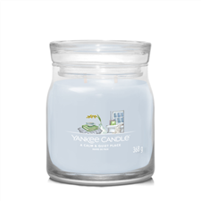 Bild von A CALM & QUIET PLACE SIGNATURE MEDIUM JAR